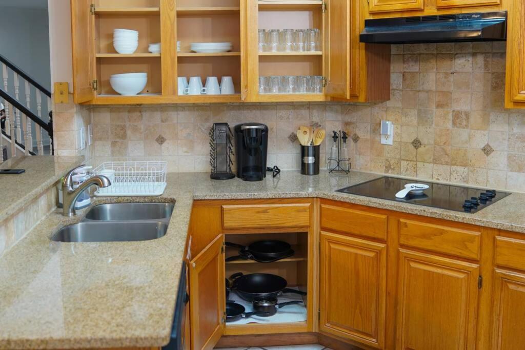 Remodeled Luxury With Proximity Villa Lewisville Luaran gambar