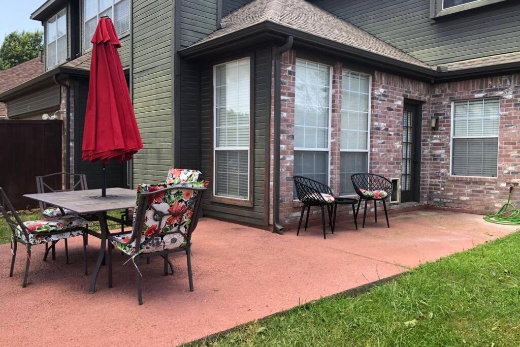 Remodeled Luxury With Proximity Villa Lewisville Luaran gambar