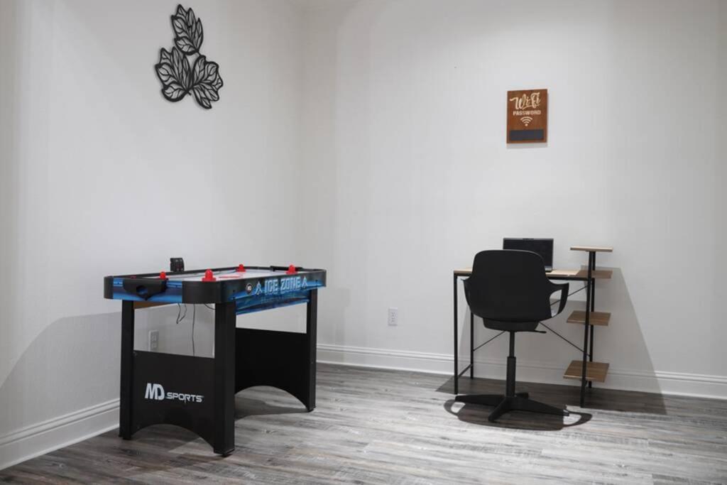 Remodeled Luxury With Proximity Villa Lewisville Luaran gambar